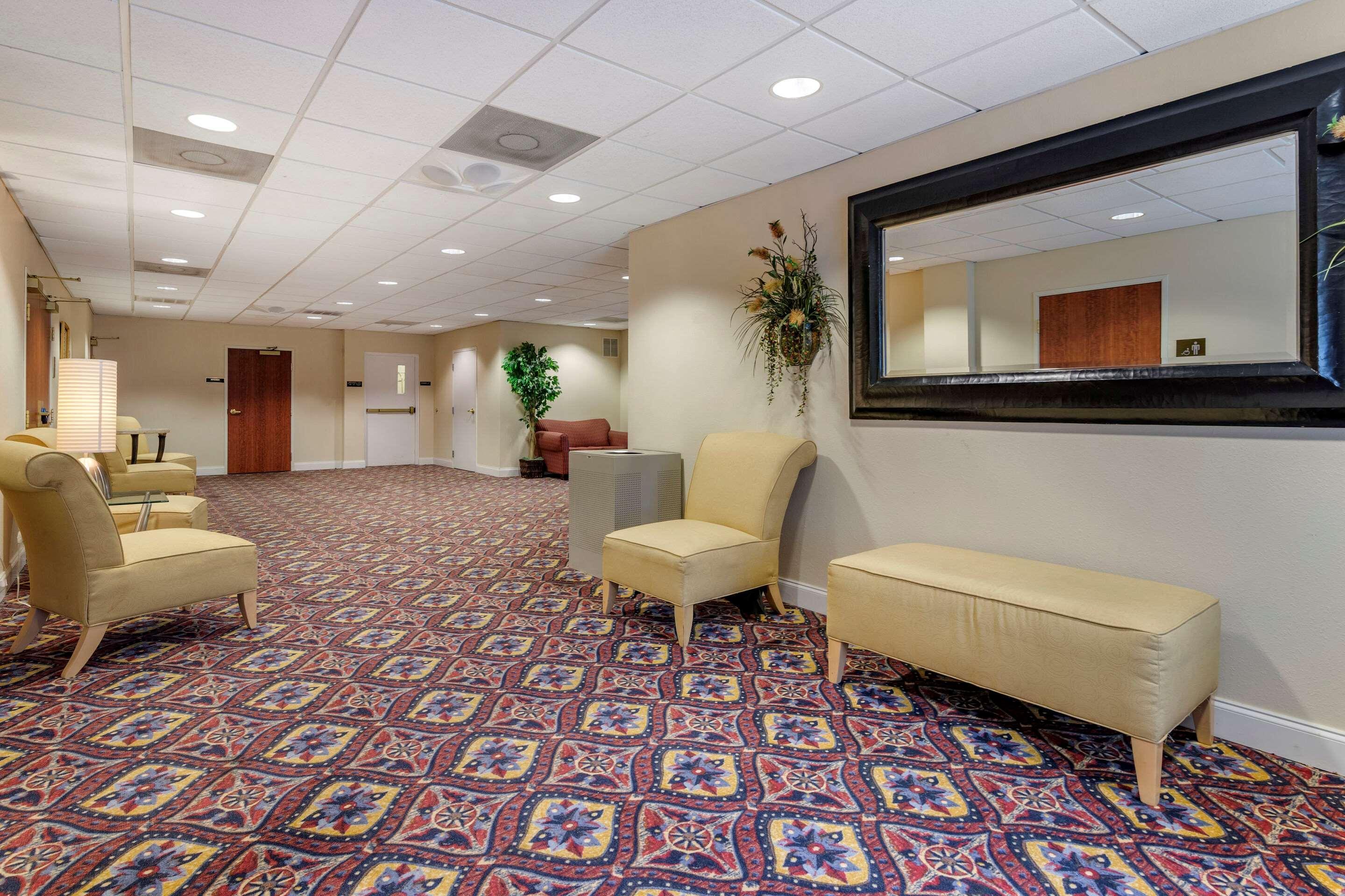 Comfort Inn & Suites Statesboro - University Area Exteriör bild