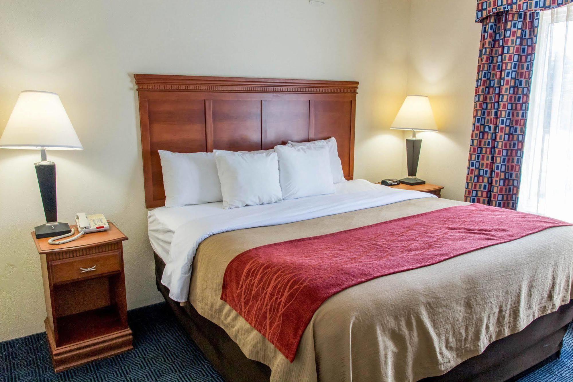 Comfort Inn & Suites Statesboro - University Area Exteriör bild
